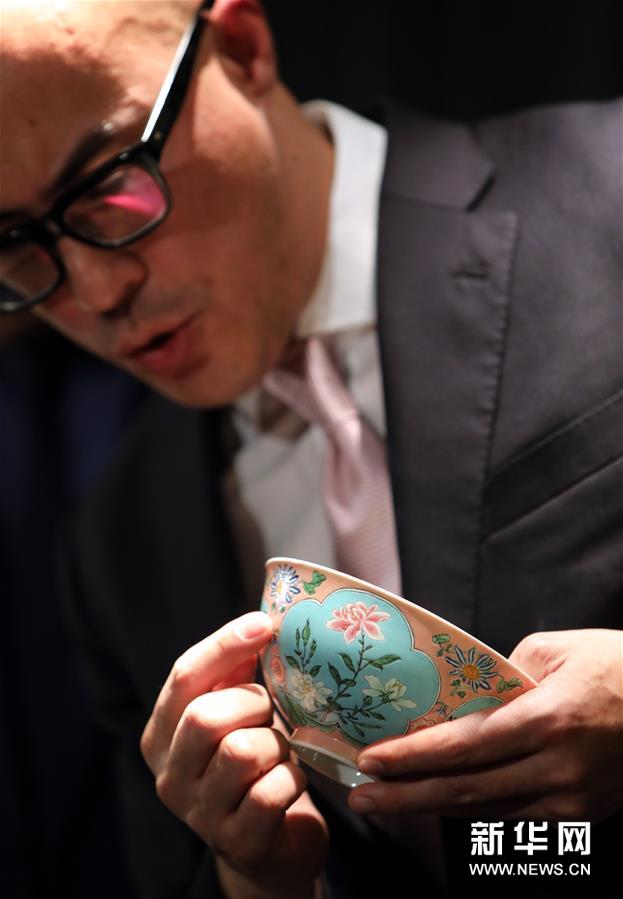 (文化)(1)香港蘇富比2018年春拍即將舉行