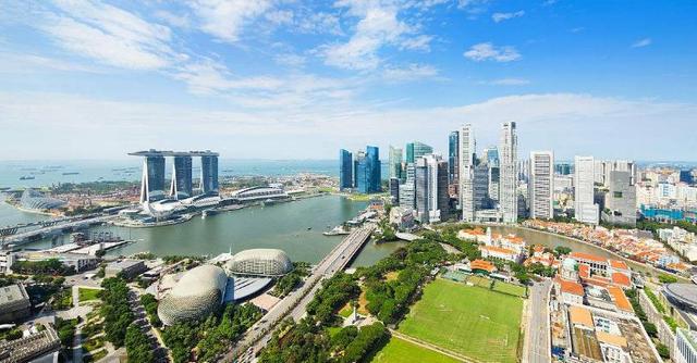 低齡留學(xué)家長要不要陪讀？解讀各國陪讀政策！