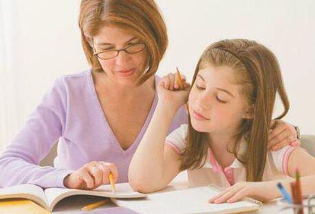 法國推“輔導(dǎo)作業(yè)”措施 縮小教育鴻溝